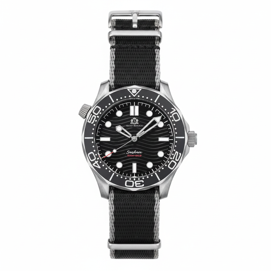 DIVER 007 — Nylon Black Wave / NATO Strap